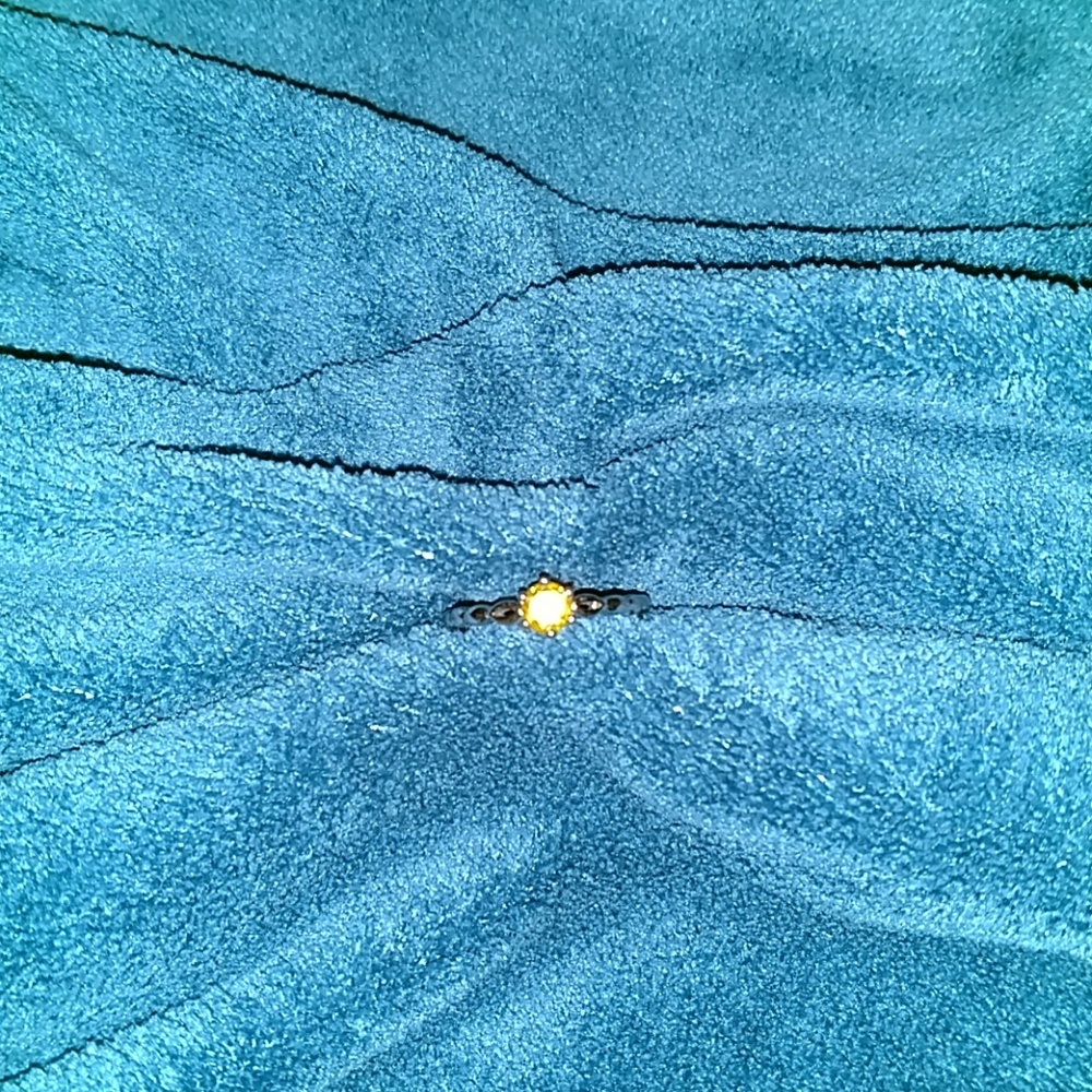 Yellow ring with detailed band